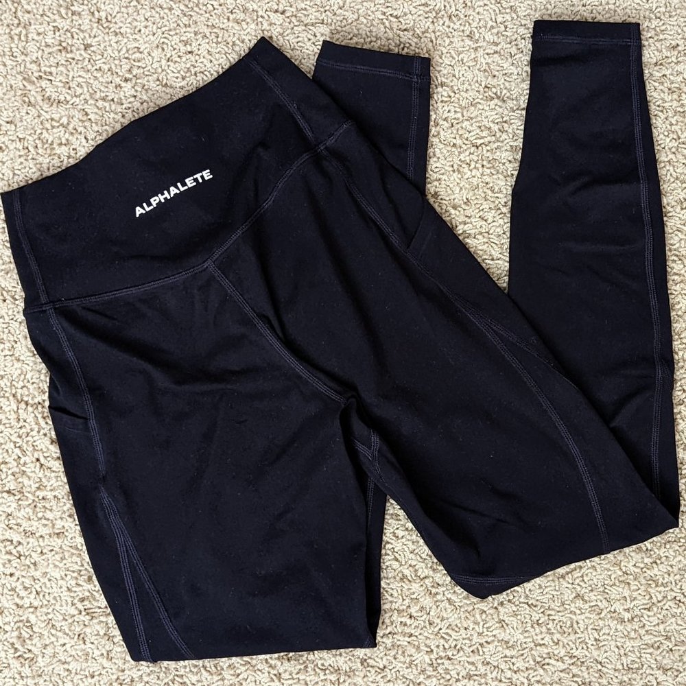 Surface Pocket Leggings